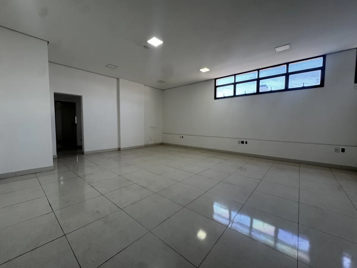SALA COMERCIAL | 75M2 | CASTELO — foto 3
