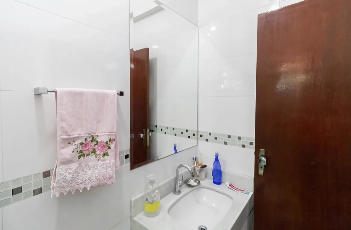 CASA 5 QTS | 2 SUÍTES | NO CASTELO — foto 27