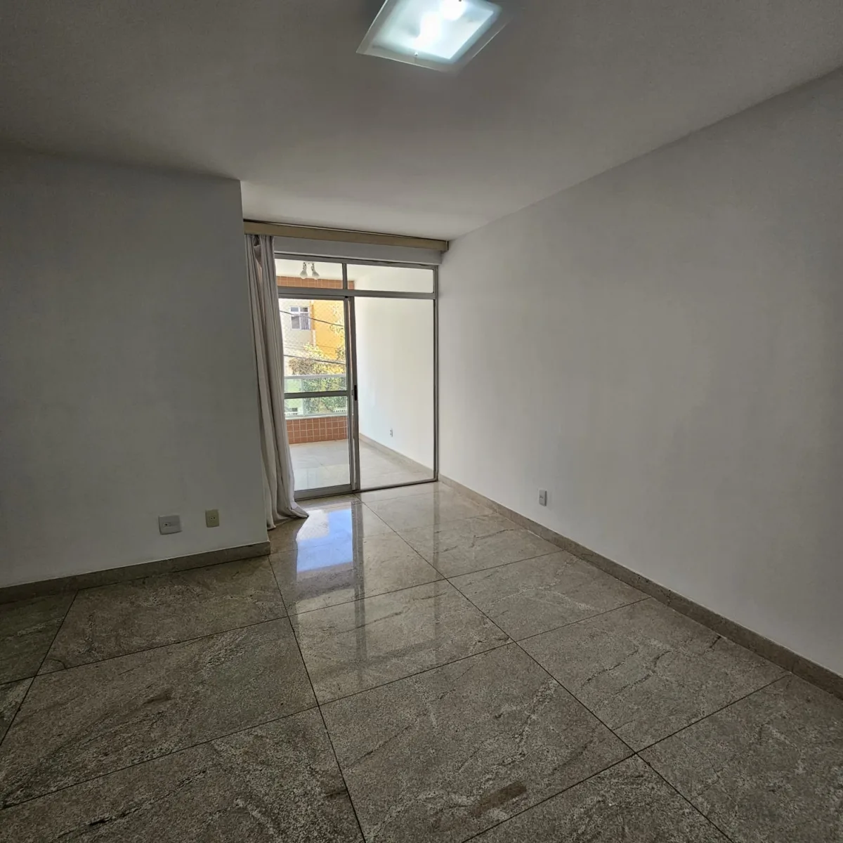 APARTAMENTO 3 QTOS | SUÍTE | CASTELO — foto 2
