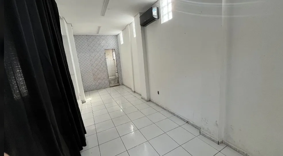CASA 4 QTOS | 2 SUÍTES |3 LOJAS COMERCIAS | ALÍPIO DE MELO — foto 7