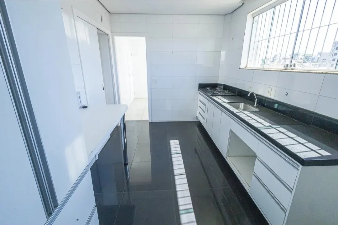 APARTAMENTO 4 QTOS | 2 SUÍTES | CASTELO — foto 9