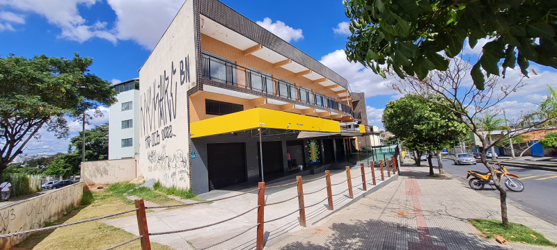 SALA COMERCIAL / SANTA TEREZINHA
