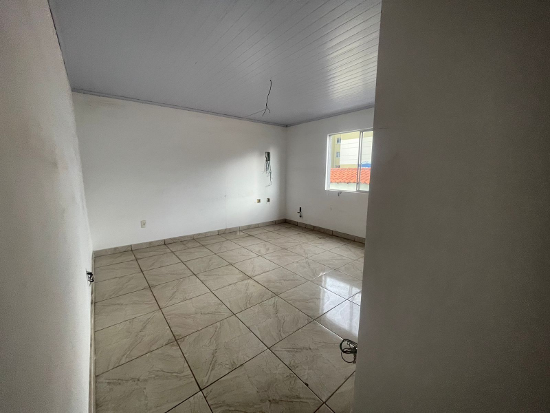 ANDAR CORRIDO | CASTELO