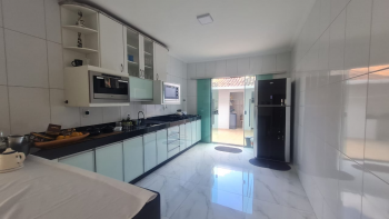 CASA 3 QTS | BOM JESUS — foto 19