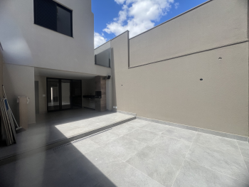CASA GEMINADA  4 QTOS | SUÍTE | 3 VAGAS | JARAGUA — foto 9